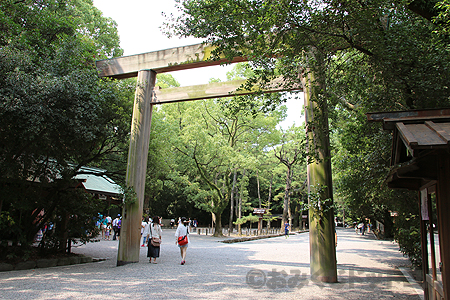 熱田神宮 鳥居の様子