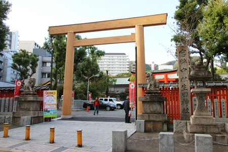 生田神社 入口・鳥居の様子